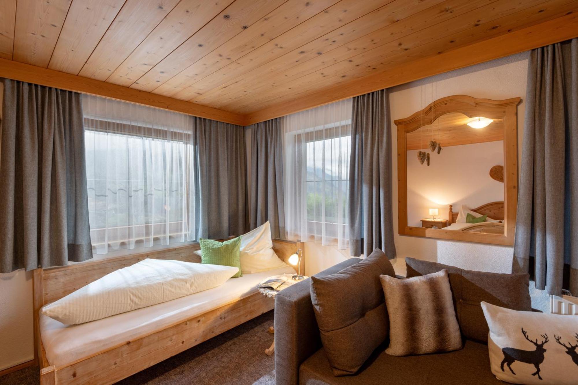 Neurauthof Hotel Zellberg Eksteriør billede
