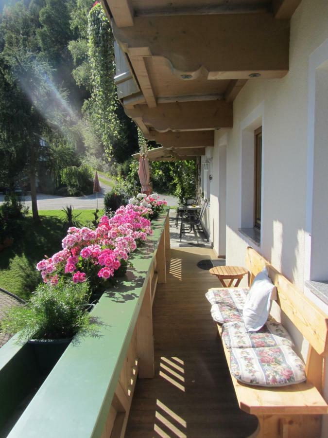 Neurauthof Hotel Zellberg Eksteriør billede